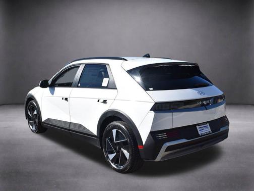 Atlas White 2027 Hyundai IONIQ 5 SEL
