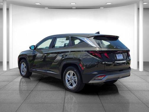 Rockwood Green 2026 Hyundai TUCSON SE