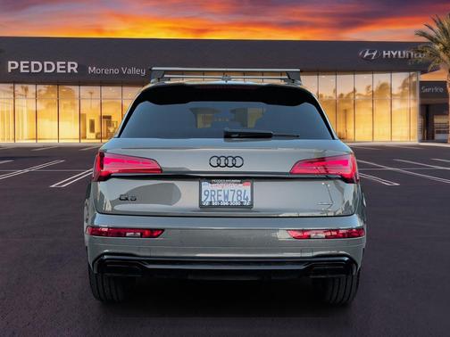 Chronos Gray Metallic 2024 Audi Q5 45 S line Premium Plus