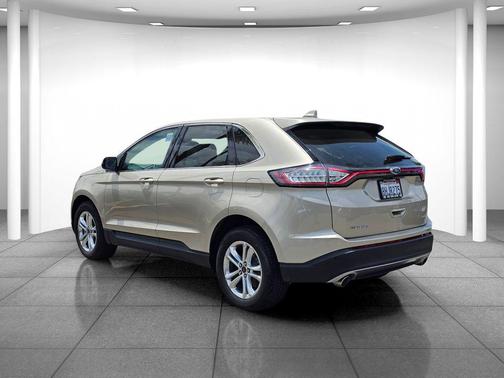 White Gold Metallic 2018 Ford Edge SEL
