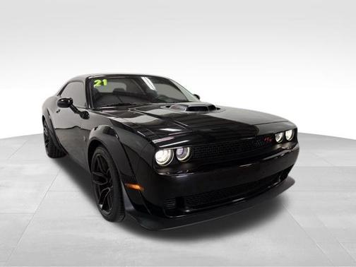 Pitch Black Clearcoat 2021 Dodge Challenger R/T Scat Pack