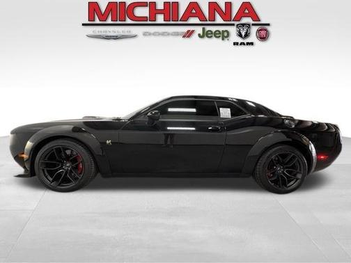 Pitch Black Clearcoat 2021 Dodge Challenger R/T Scat Pack