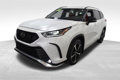 2022 Toyota Highlander XSE