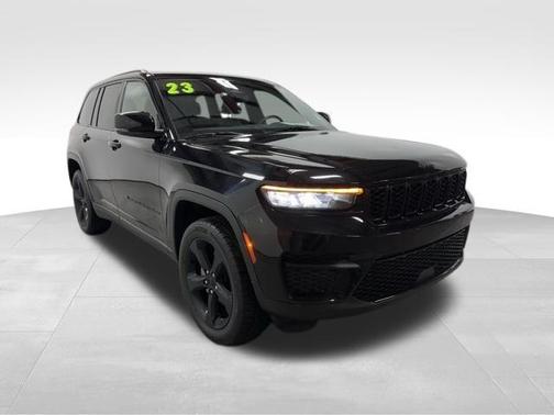 2023 Jeep Grand Cherokee Laredo