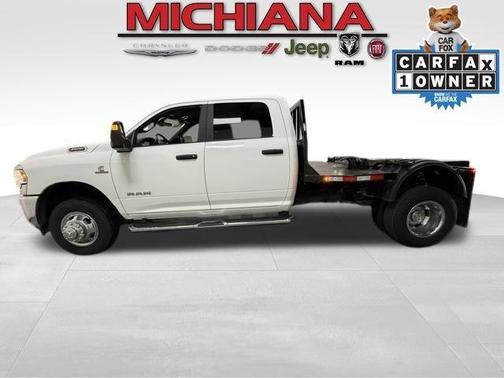 Bright White Clearcoat 2024 RAM 3500 Big Horn