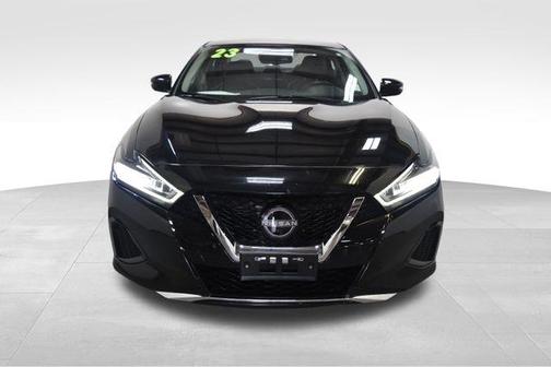 2023 Nissan Maxima SV