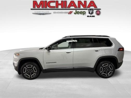 Silver Zynith Clearcoat 2026 Jeep Cherokee LAREDO/LIMITED