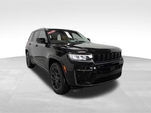 Diamond Black 2026 Jeep Grand Cherokee Summit