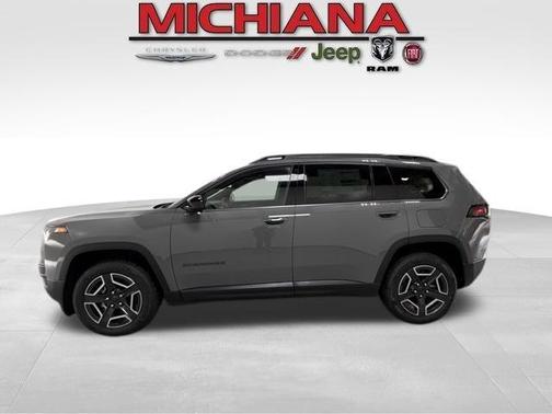 Sting Gray Clearcoat 2026 Jeep Cherokee LAREDO/LIMITED