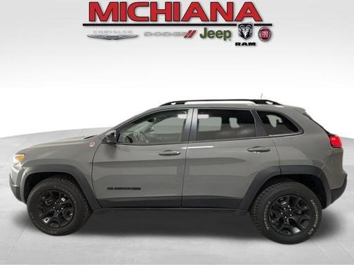 2023 Jeep Cherokee Trailhawk