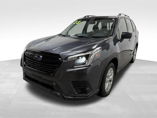 Magnetite Gray Metallic 2022 Subaru Forester