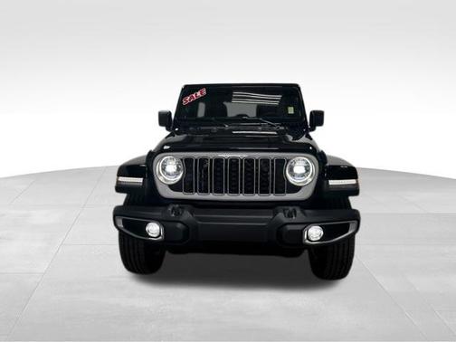 Black Clearcoat 2026 Jeep Wrangler Sahara