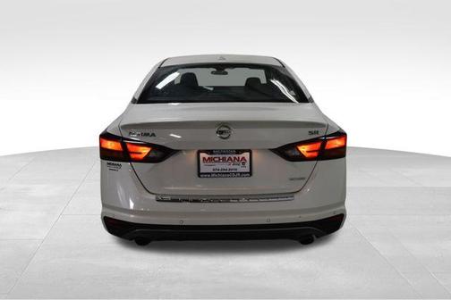 2022 Nissan Altima 2.0 SR