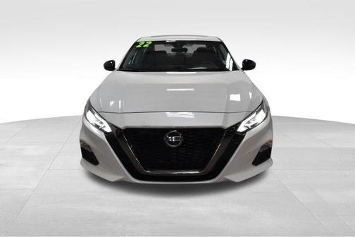 2022 Nissan Altima 2.0 SR