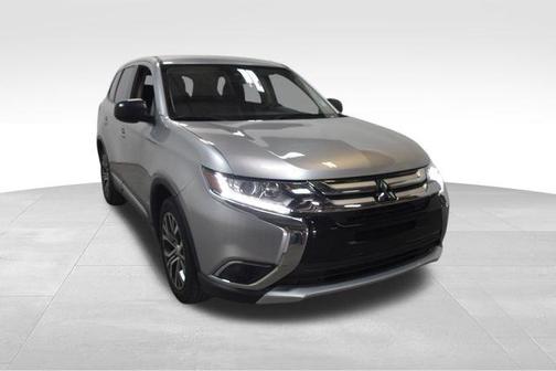2018 Mitsubishi Outlander ES