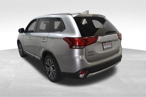 2018 Mitsubishi Outlander ES