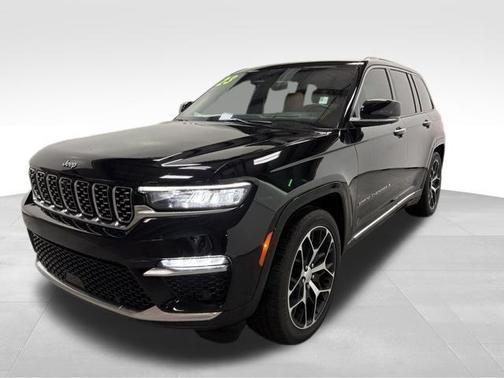 2023 Jeep Grand Cherokee Summit