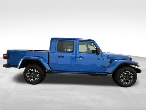 Hydro Blue Pearlcoat 2026 Jeep Gladiator Sport