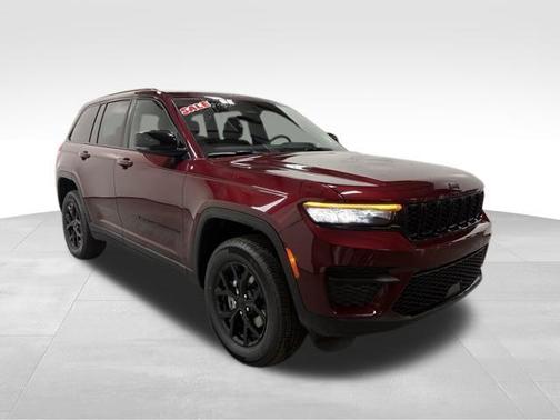 2025 Jeep Grand Cherokee Laredo