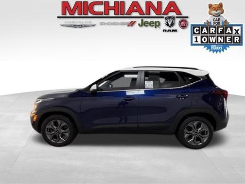 Dark Ocean Blue / White Roof 2024 Kia Seltos S