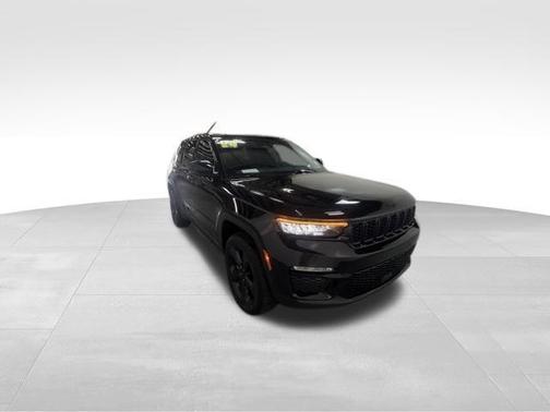 Diamond Black 2024 Jeep Grand Cherokee Limited