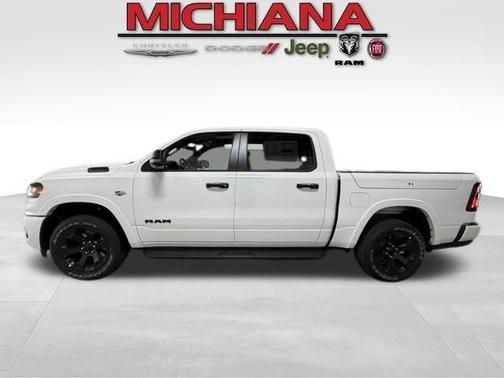 Bright White Clearcoat 2026 RAM 1500 Big Horn/Lone Star