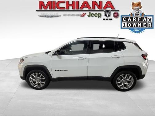 Bright White Clearcoat 2023 Jeep Compass Latitude Lux