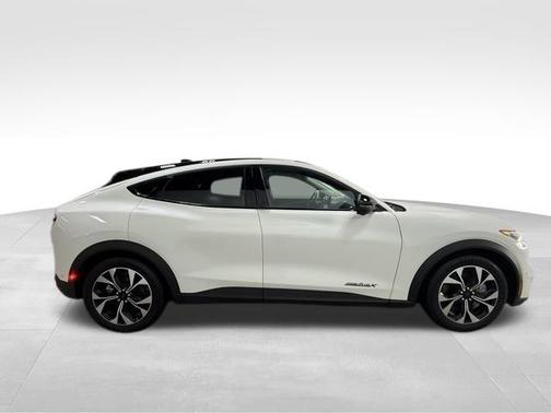 2024 Ford Mustang Mach-E Select
