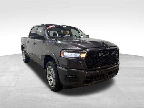 Granite Crystal Clearcoat Metallic 2026 RAM 1500 Big Horn/Lone Star