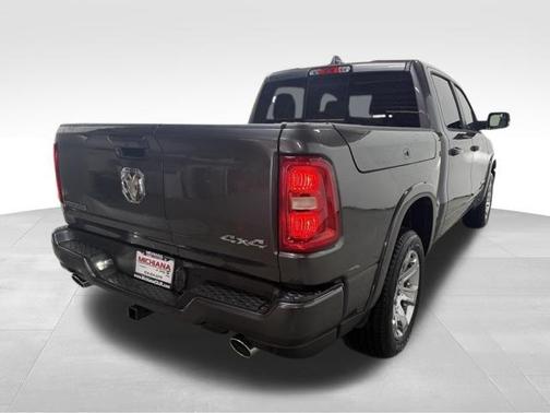 Granite Crystal Clearcoat Metallic 2026 RAM 1500 Big Horn/Lone Star