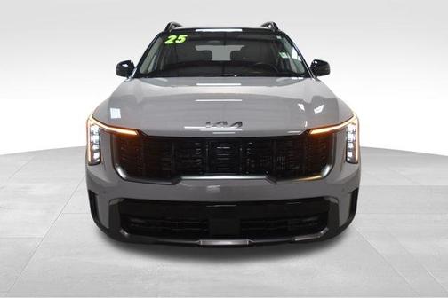 2025 Kia Sorento X-Line EX