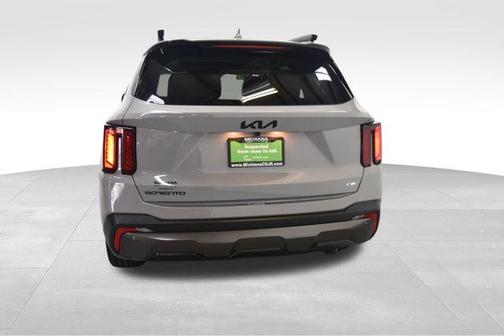 2025 Kia Sorento X-Line EX