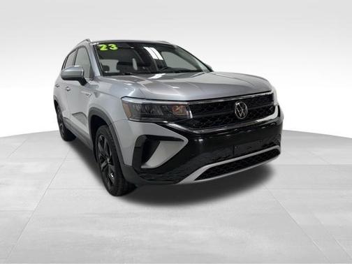 Pyrite Silver Metallic 2023 Volkswagen Taos 1.5T SE