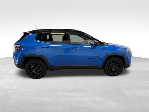 2022 Jeep Compass Altitude