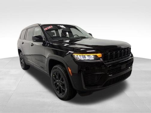 Diamond Black 2026 Jeep Grand Cherokee L Laredo