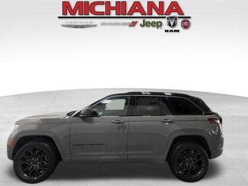 Gray 2027 Jeep Grand Cherokee Summit