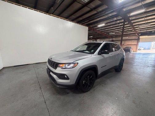 Silver Zynith 2026 Jeep Compass Latitude