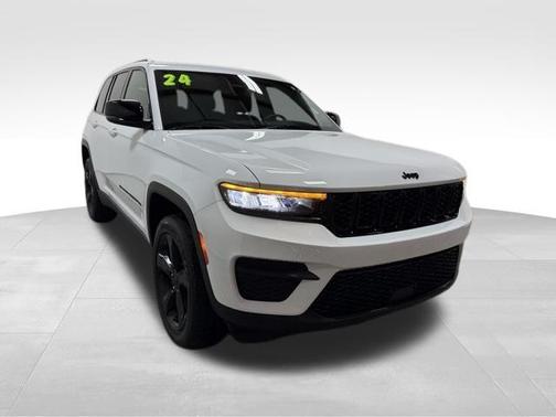 2024 Jeep Grand Cherokee Laredo
