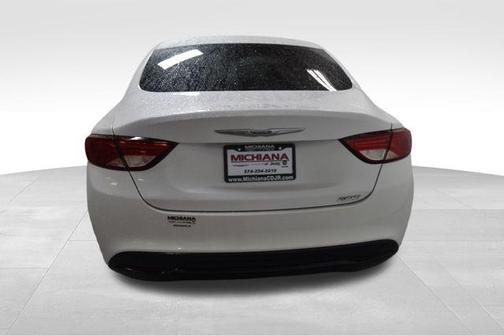 2016 Chrysler 200 LX
