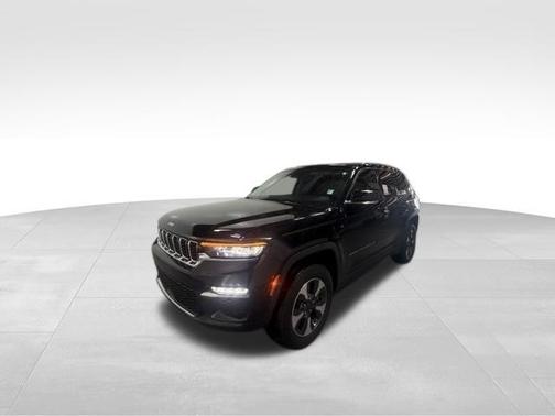 Diamond Black 2024 Jeep Grand Cherokee 4xe Base