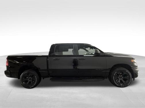 Diamond Black 2026 RAM 1500 Express