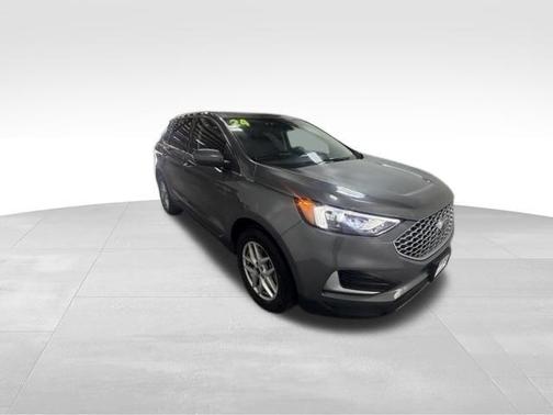 Carbonized Gray Metallic 2024 Ford Edge SEL