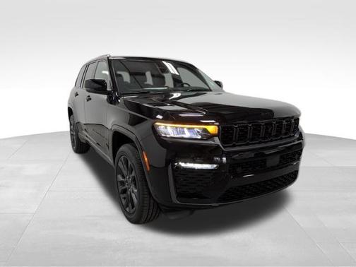 Diamond Black 2026 Jeep Grand Cherokee Limited