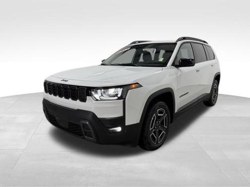 Bright White Clearcoat 2026 Jeep Cherokee LAREDO/LIMITED