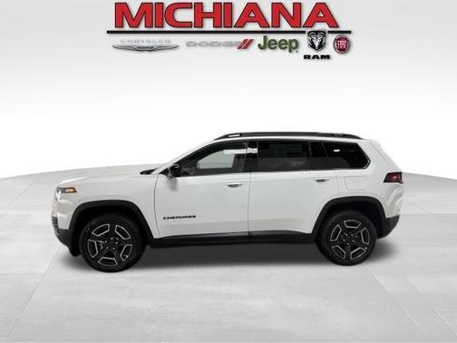 Bright White Clearcoat 2026 Jeep Cherokee LAREDO/LIMITED