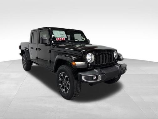 Black Clearcoat 2026 Jeep Gladiator Sport