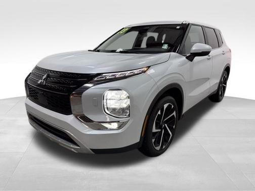2023 Mitsubishi Outlander SE Special Edition