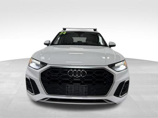 Arkona White 2024 Audi Q5 45 S line quattro Premium