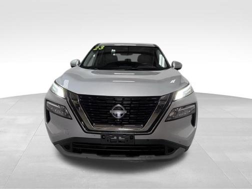 Brilliant Silver Metallic 2023 Nissan Rogue SV