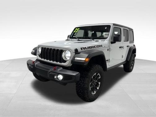 Bright White Clearcoat 2025 Jeep Wrangler Rubicon